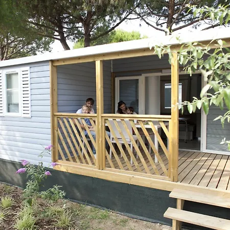 Waikiki Kamp alanı 3*